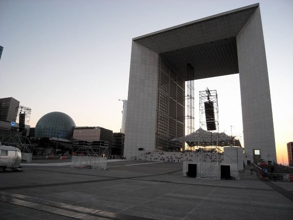 Pierre Henry - Esplanade de la Défense Pierre Henry - Esplanade de la Défense